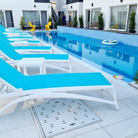 Bunga Bunga Resort Mamaia Nord 那沃达利 外观 照片