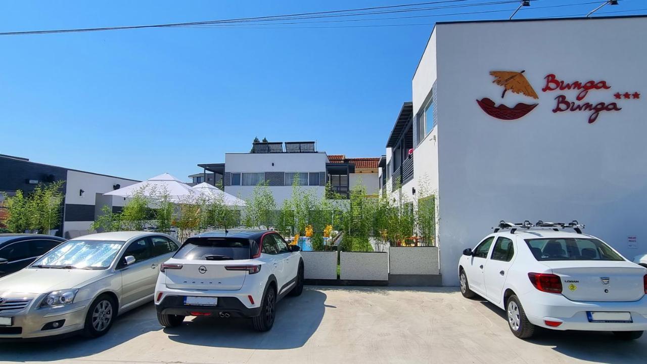 Bunga Bunga Resort Mamaia Nord 那沃达利 外观 照片
