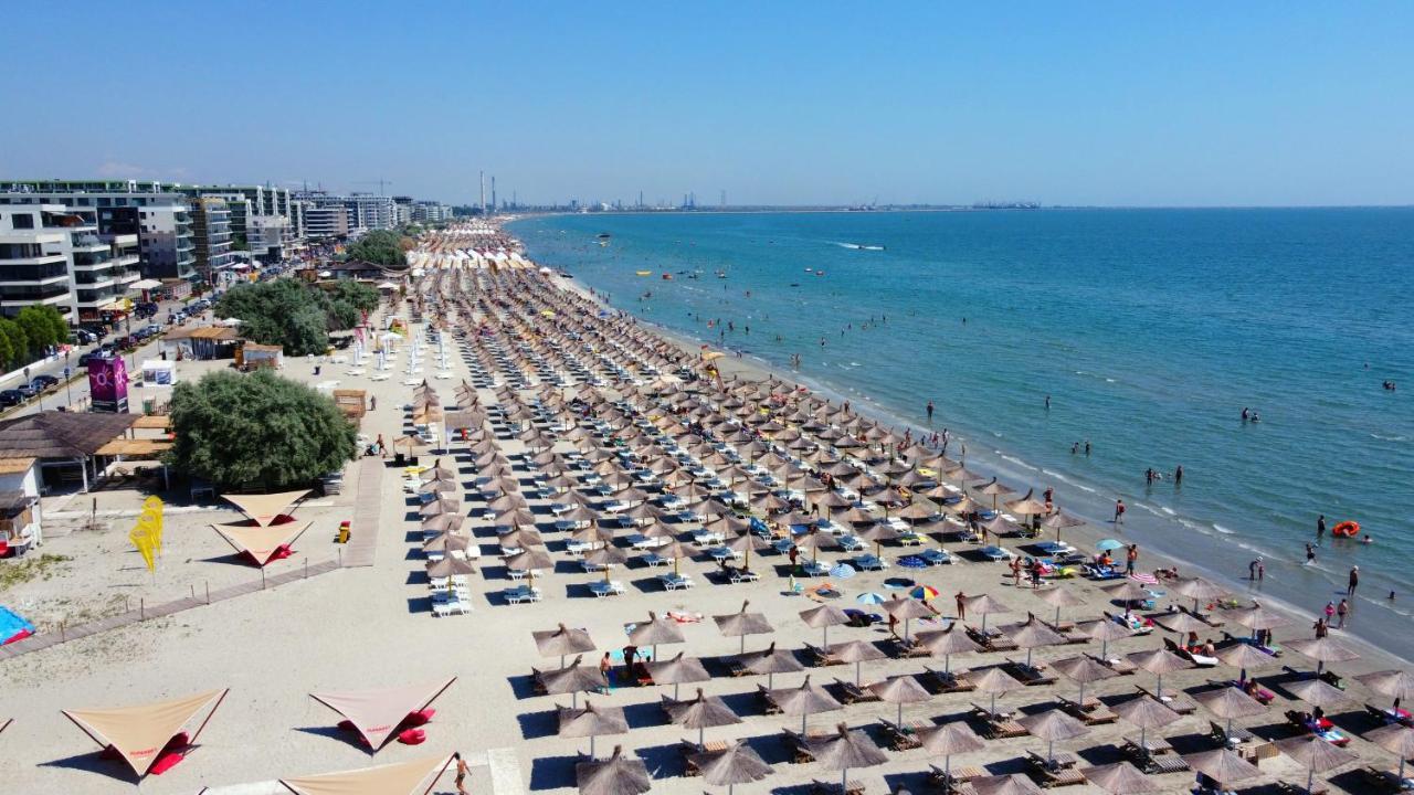 Bunga Bunga Resort Mamaia Nord 那沃达利 外观 照片